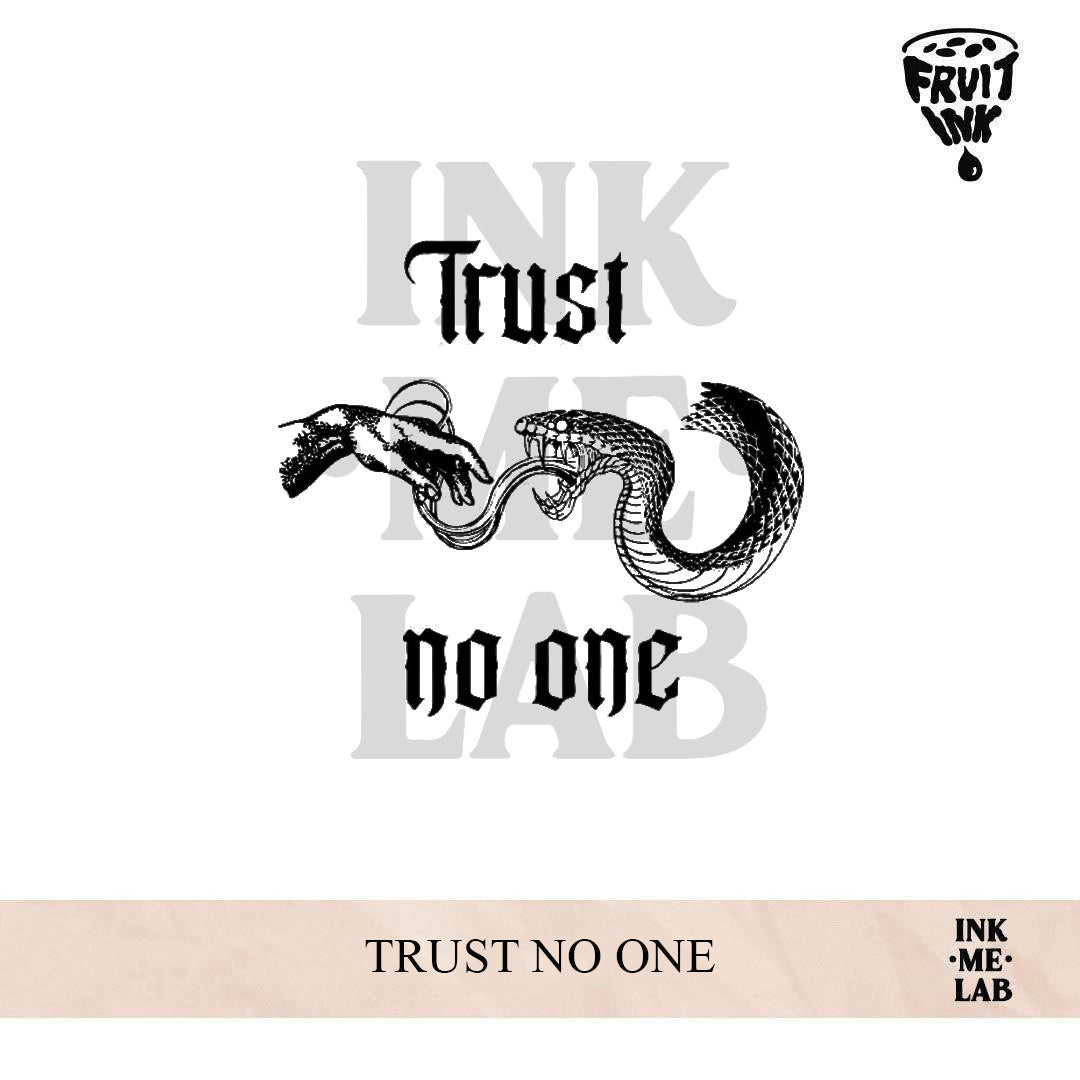TRUST NO ONE | 8 x 8 cm