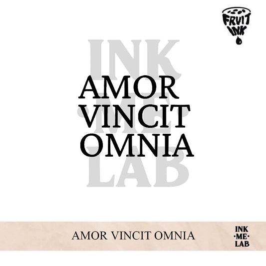 AMOR VINCIT OMNIA | 8 x 8 cm