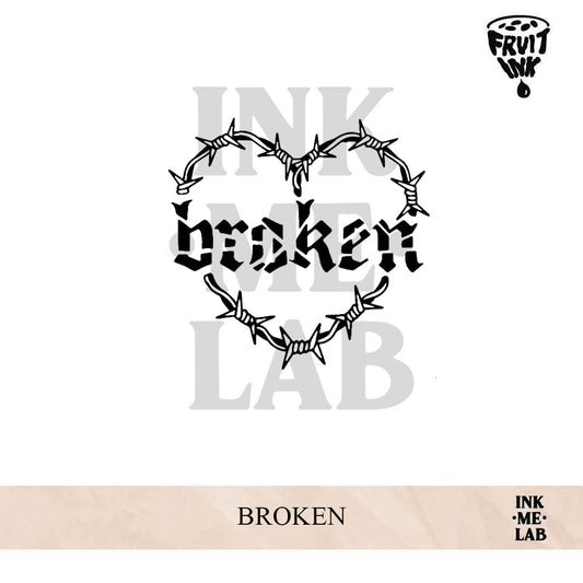 BROKEN | 8 x 8 cm