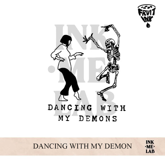 DANCING WITH MY DEMON | 5 x 5 cm