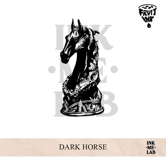 DARK HORSE | 10 x 7 cm