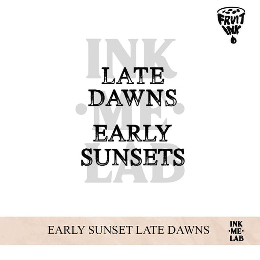 EARLY SUNSET LATE DAWNS | 8 x 8 cm