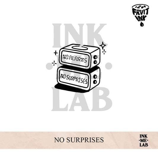 NO SURPRISES | 8 x 8 cm