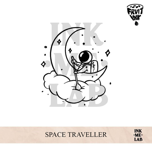 SPACE TRAVELLER | 8 x 8 cm